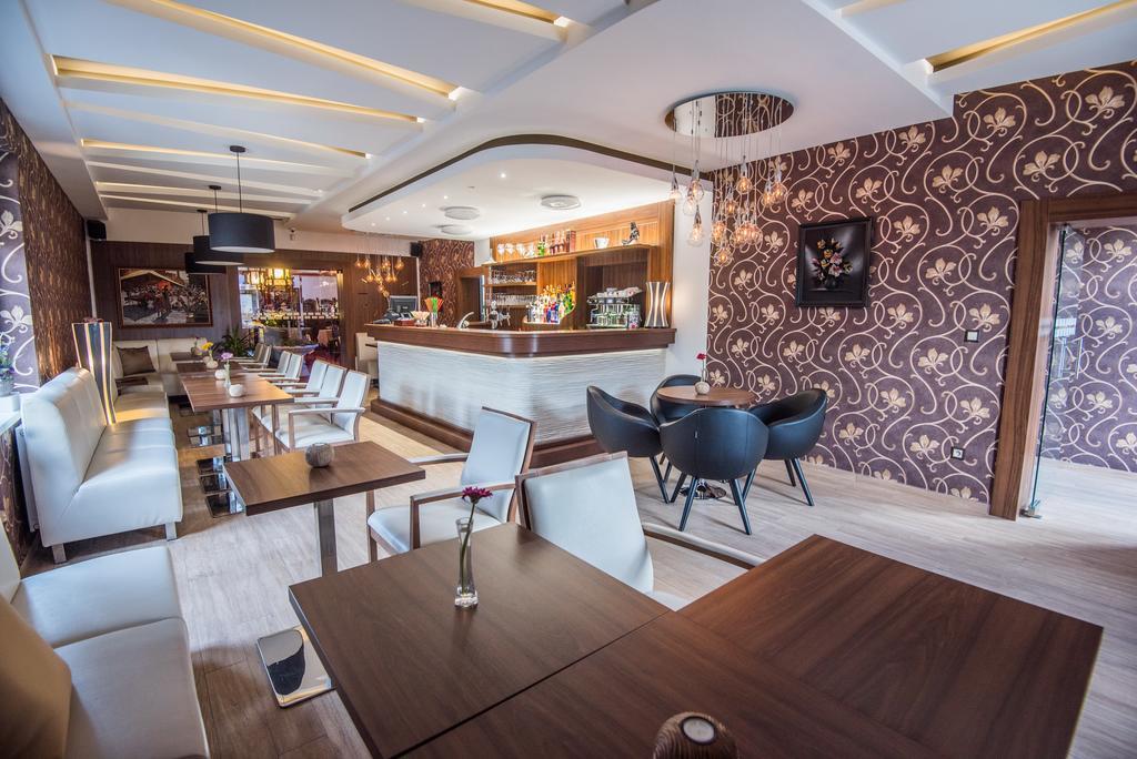 Turčianske Teplice 熊猫2号旅馆酒店 外观 照片