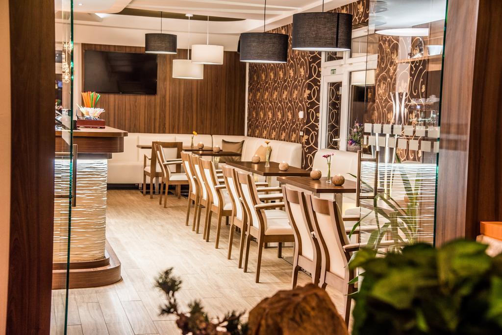 Turčianske Teplice 熊猫2号旅馆酒店 外观 照片